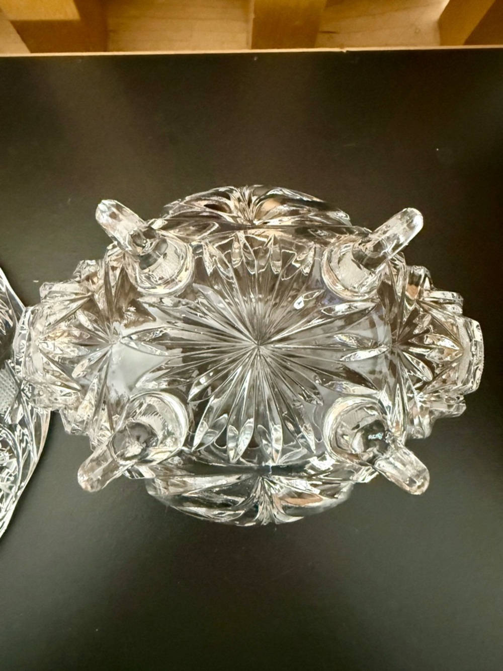 Vtg Large Cut Crystal Bonbonniere with Tall Finial - Vintage Pinwheel Starburst - Picture 9 of 12